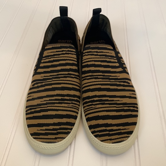 Earth Zen Spree Zebra Animal Print Slip On Knit Sneakers Size 11 - Picture 9 of 9